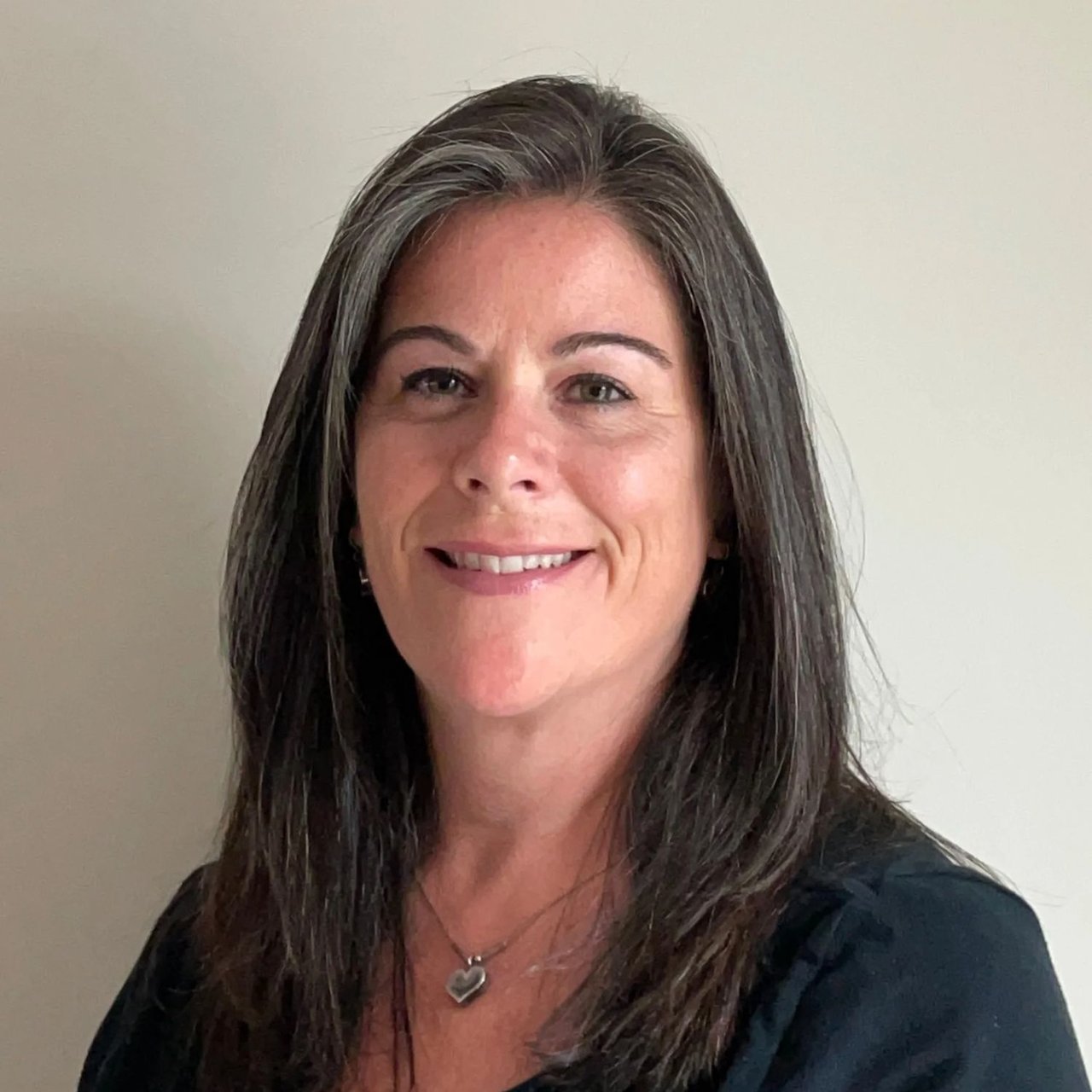 Dedra Rossi Warwick, RI Real Estate Agent Headshot