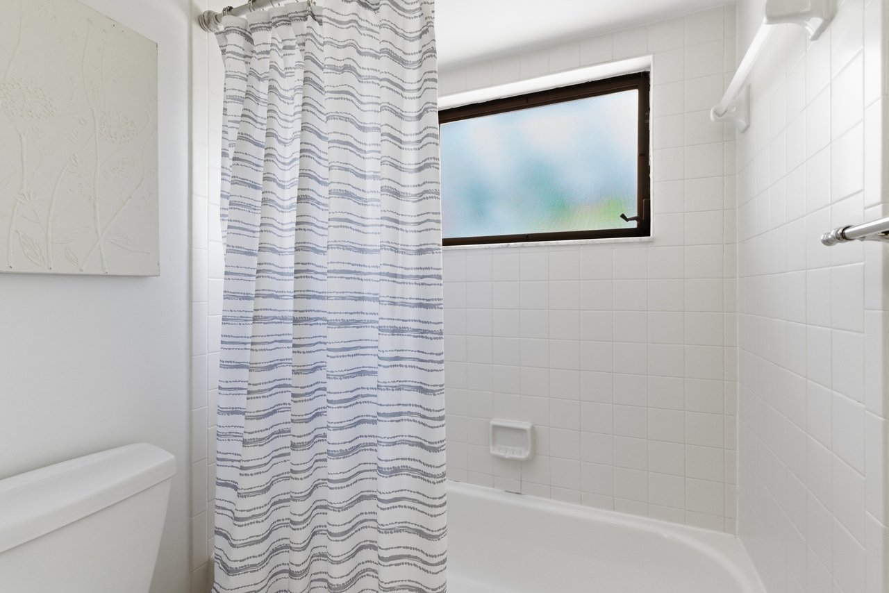 19184 Pine Run Ln - Three Oaks