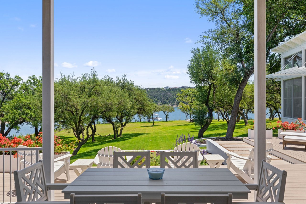 1209 Edgewater Drive