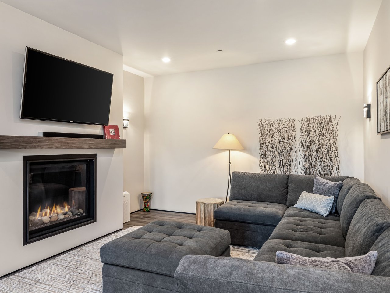 891 E Haystacker Drive