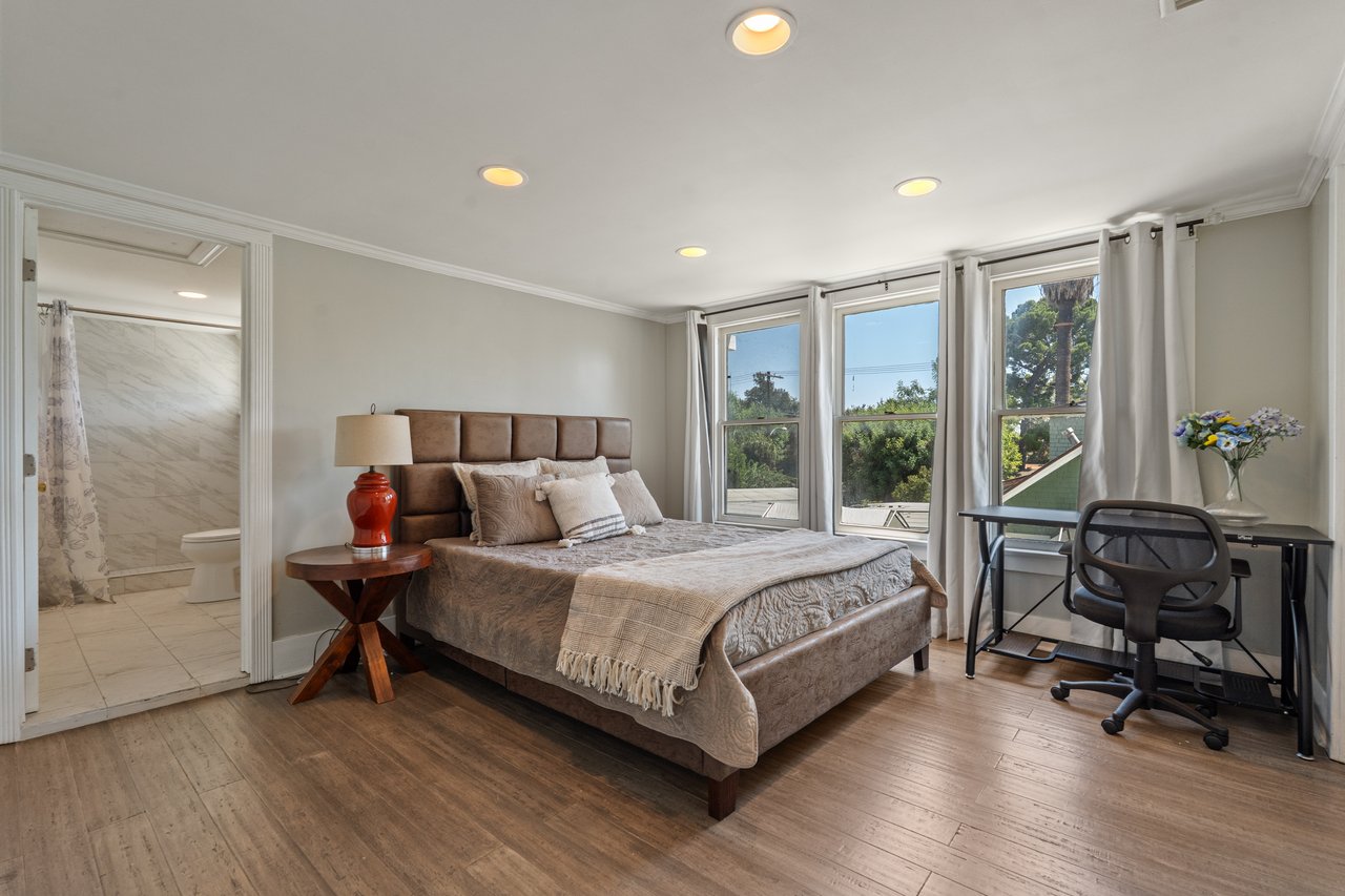 790 N El Molino Ave