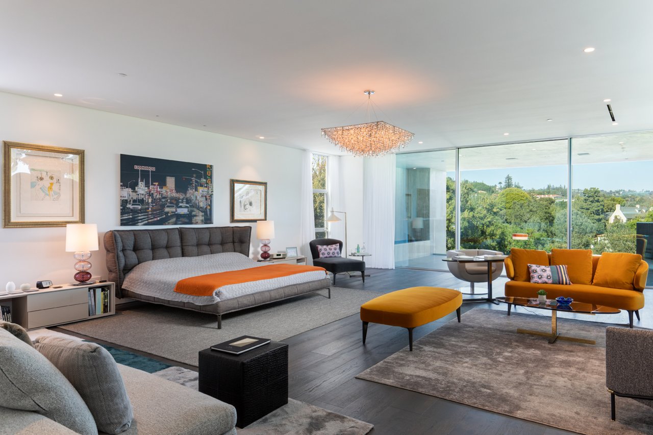 600 Perugia Way