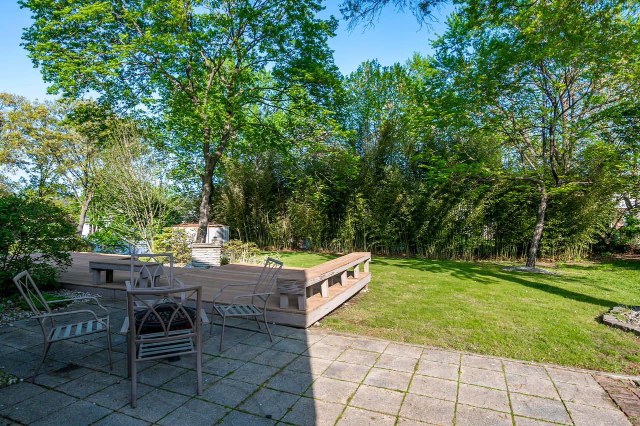 12 Sherry Rd