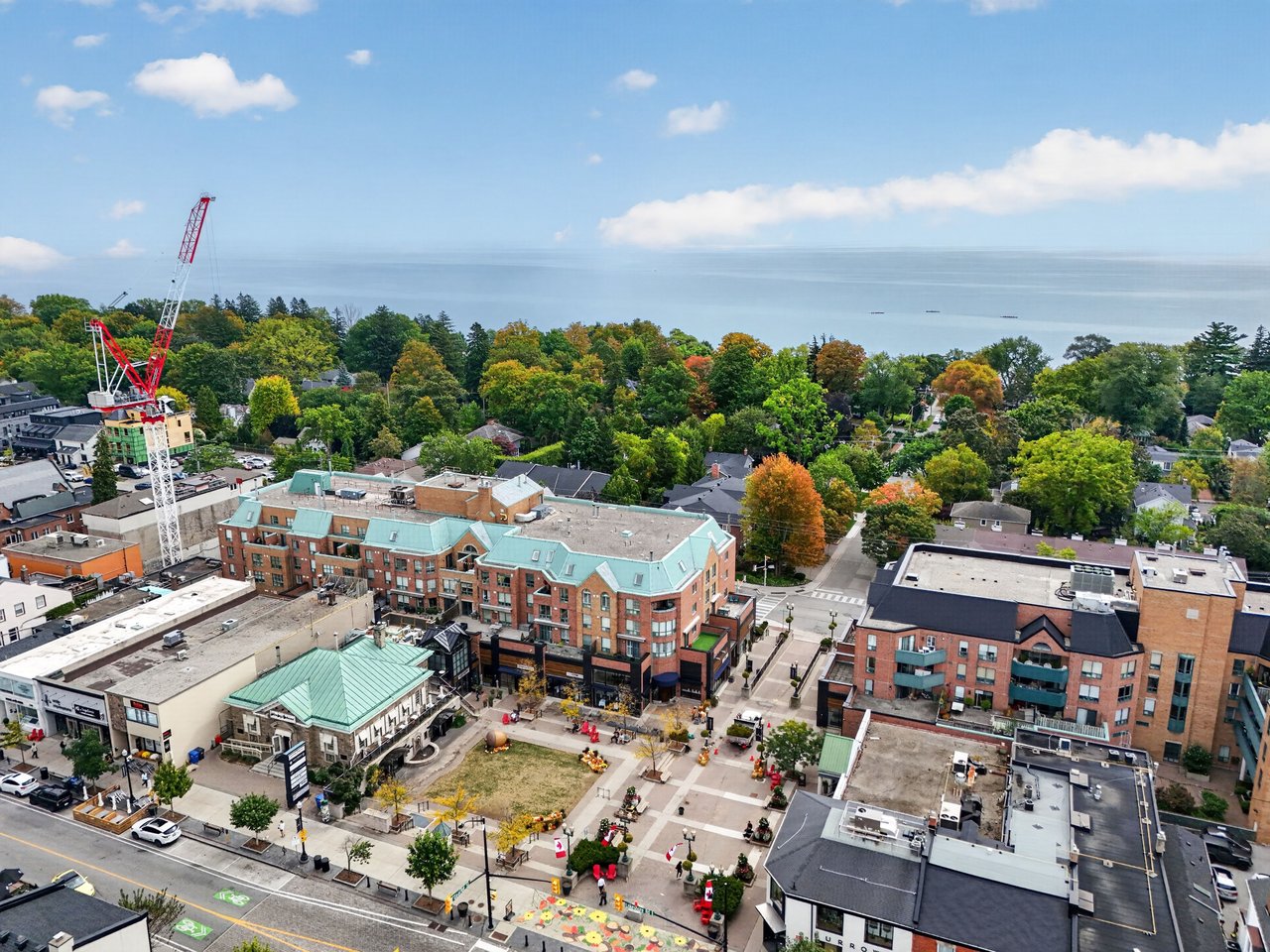 211-221 Robinson Street, Oakville