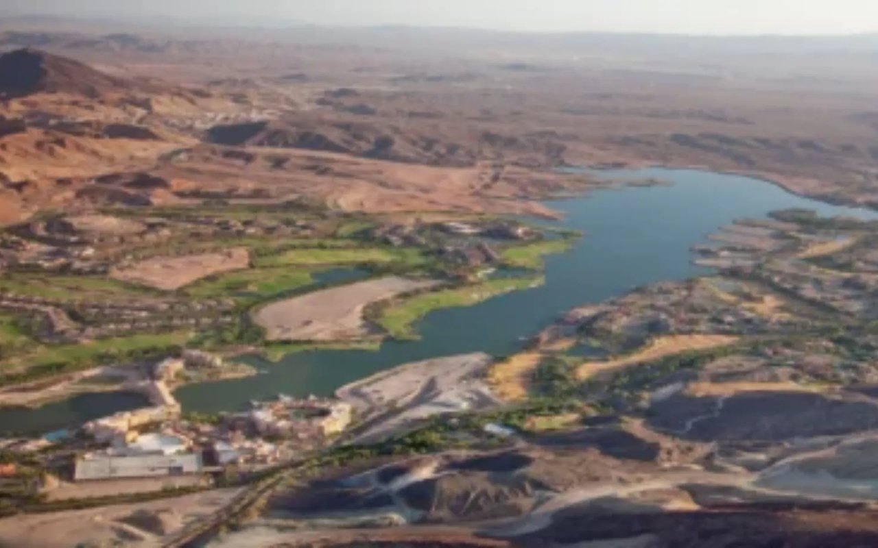 Comparing Henderson and Summerlin: Which Neighborhood is Right for You?