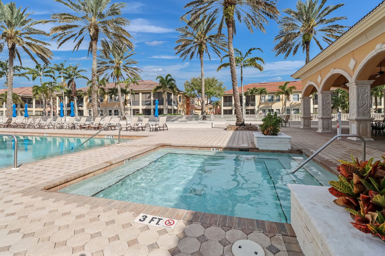 562 Avellino Isles CIR # 201