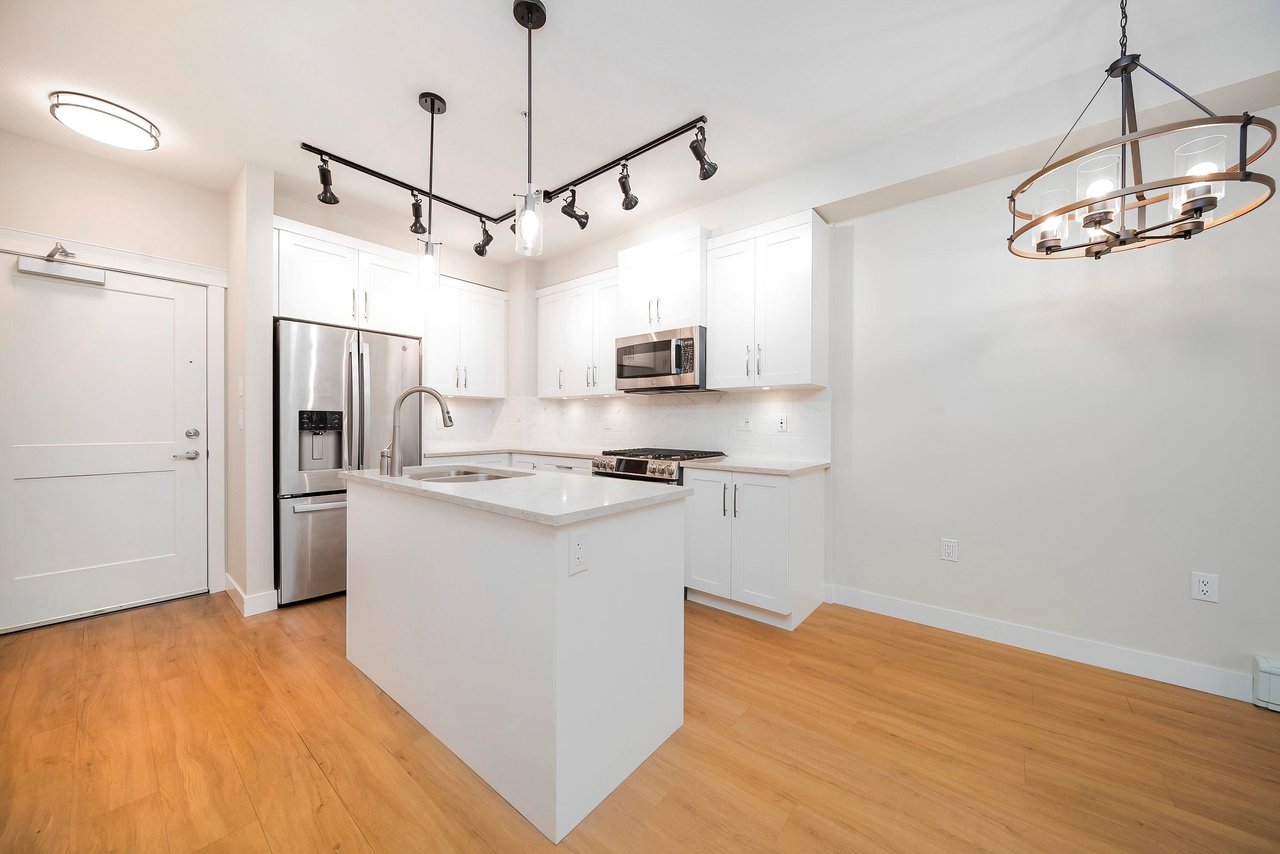 410-11077 Ravine Rd