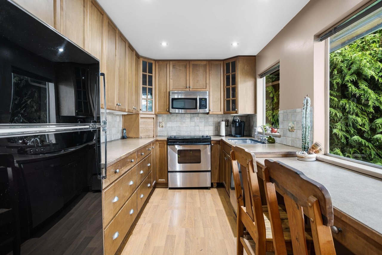 668 Alderside Rd