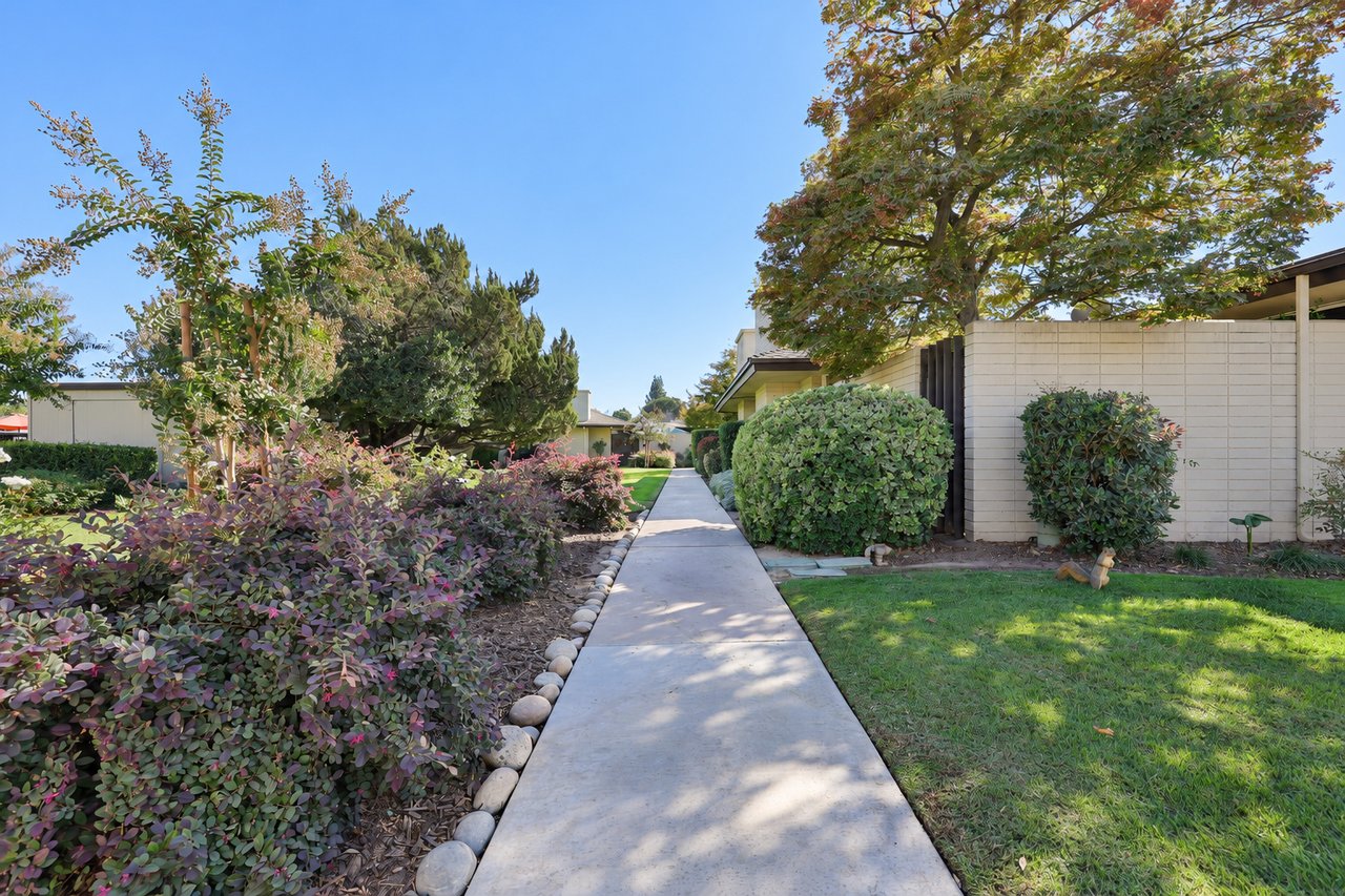 536 W Keats Avenue