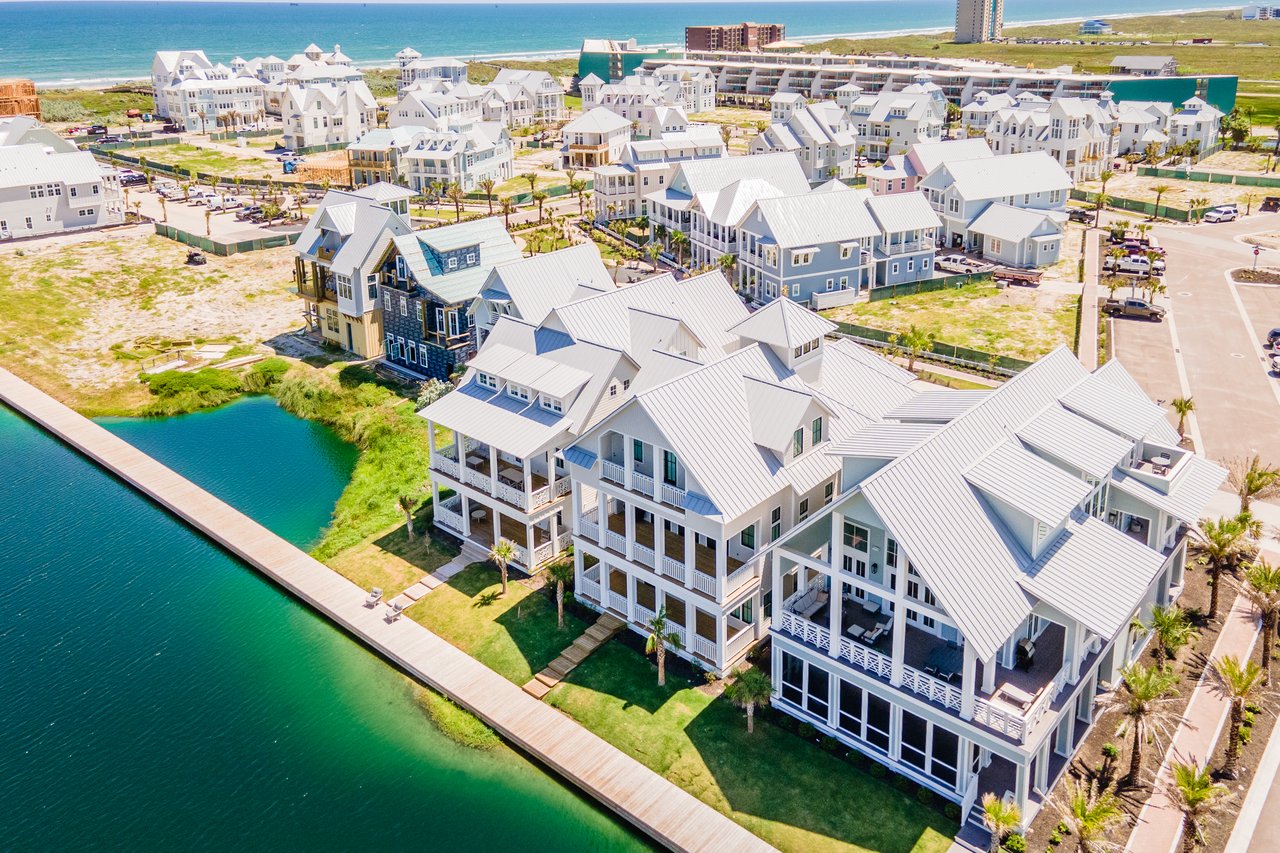 221 Teakwood Drive, Port Aransas, TX 78373