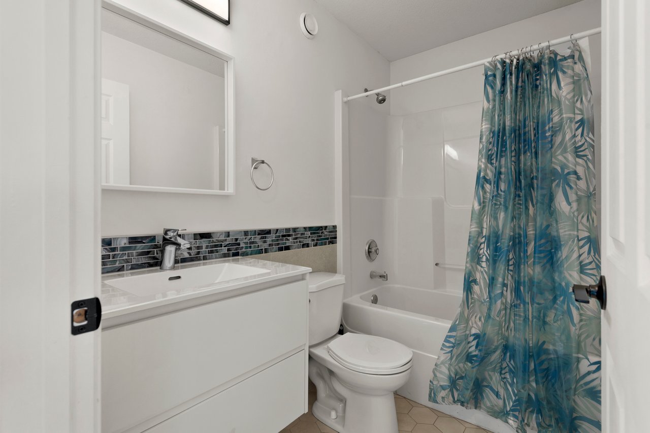 12345 Coventry Hills Way NE