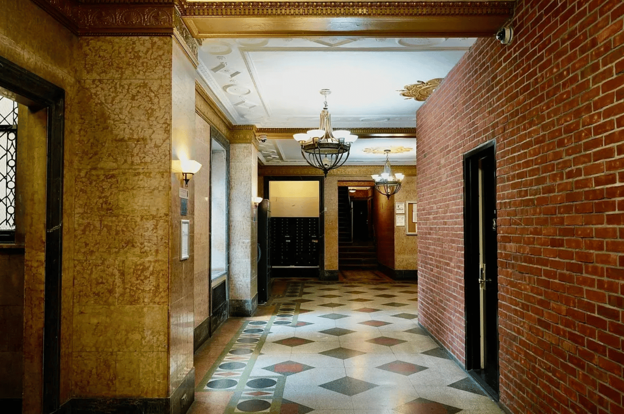 941 Washington Ave #310