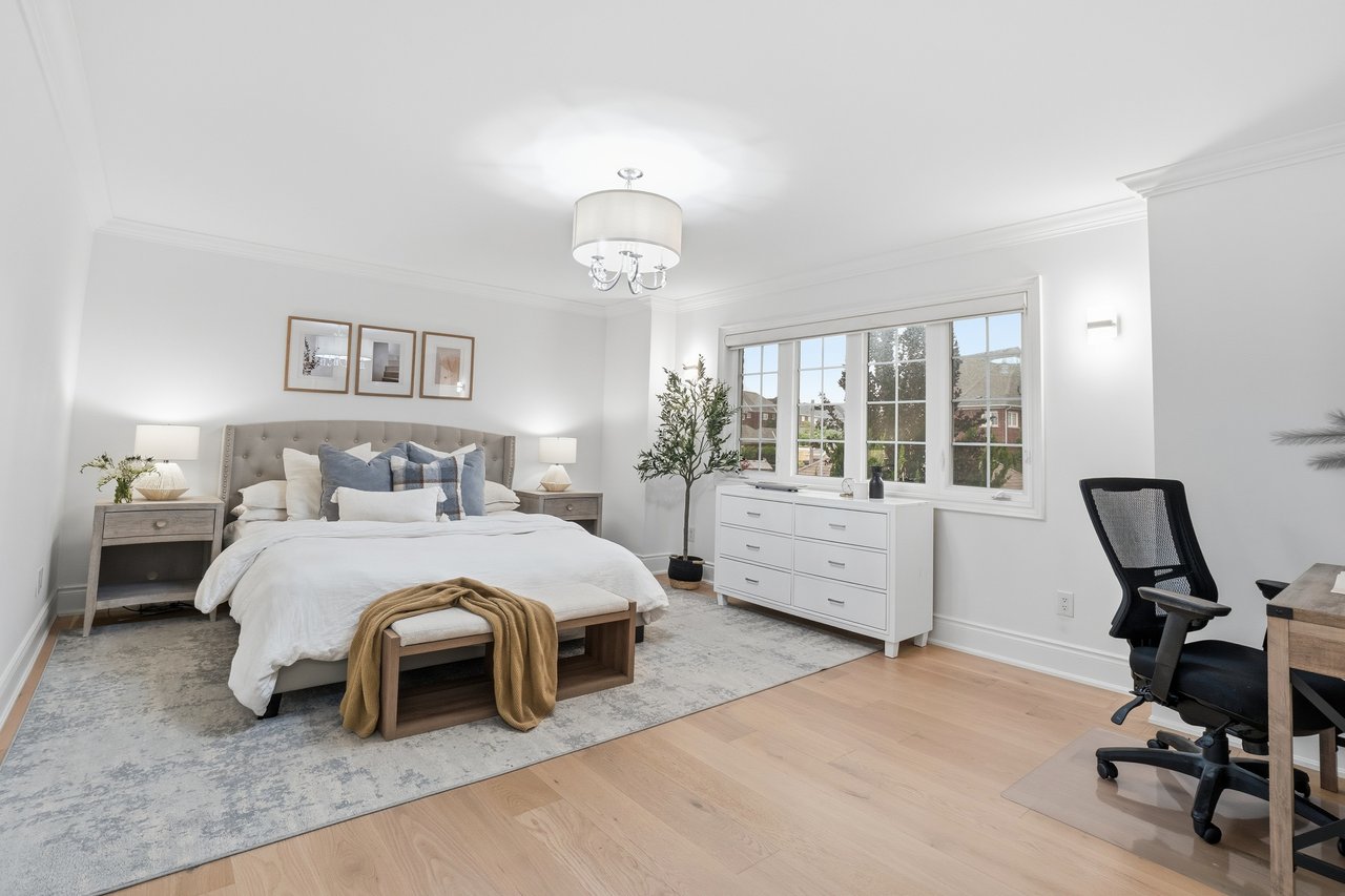 2 Glengordon Cres, Markham Ontario