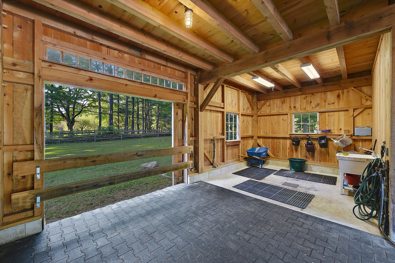 16 Whippoorwill Road