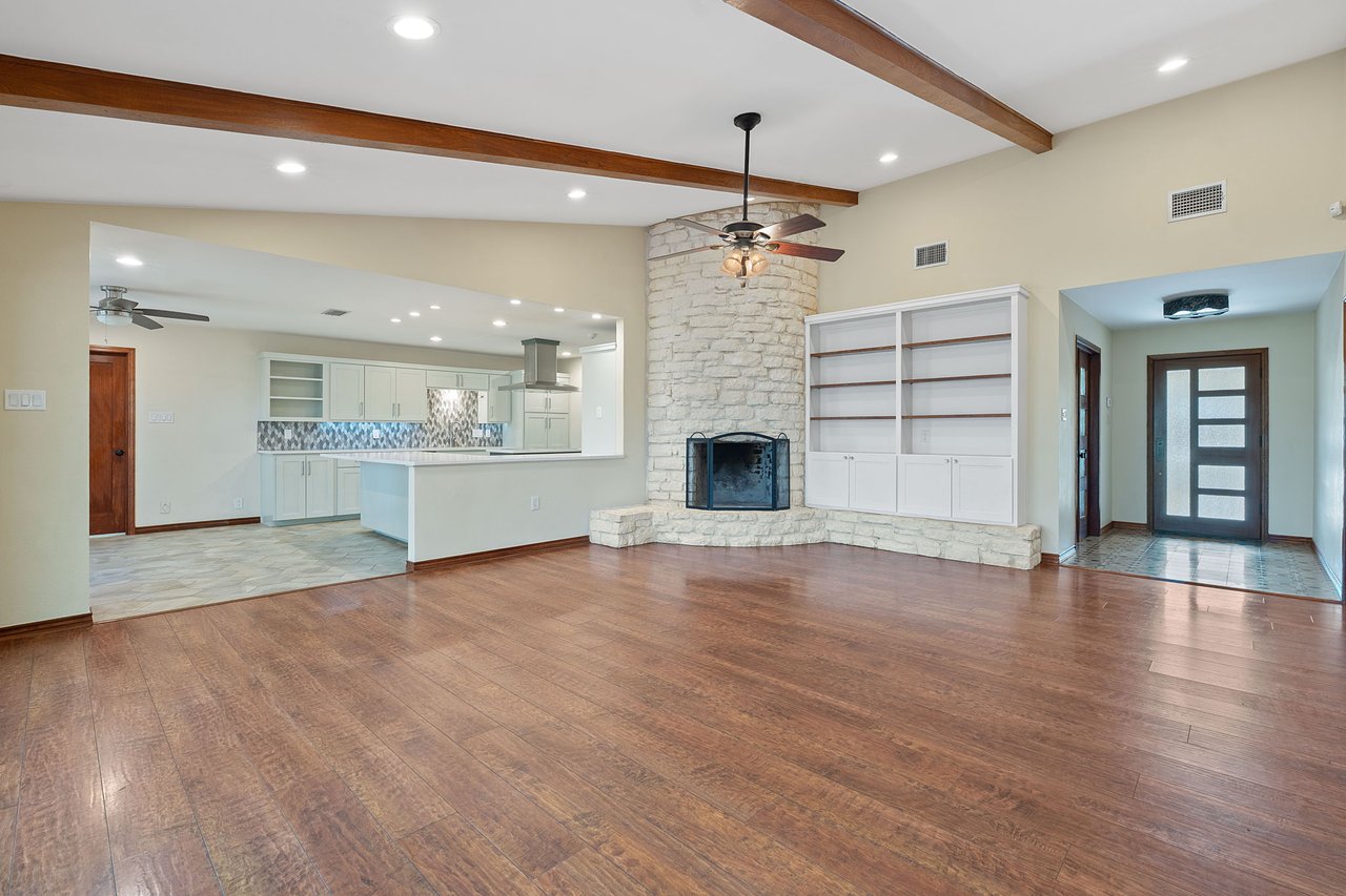 2013 Mayfield Dr