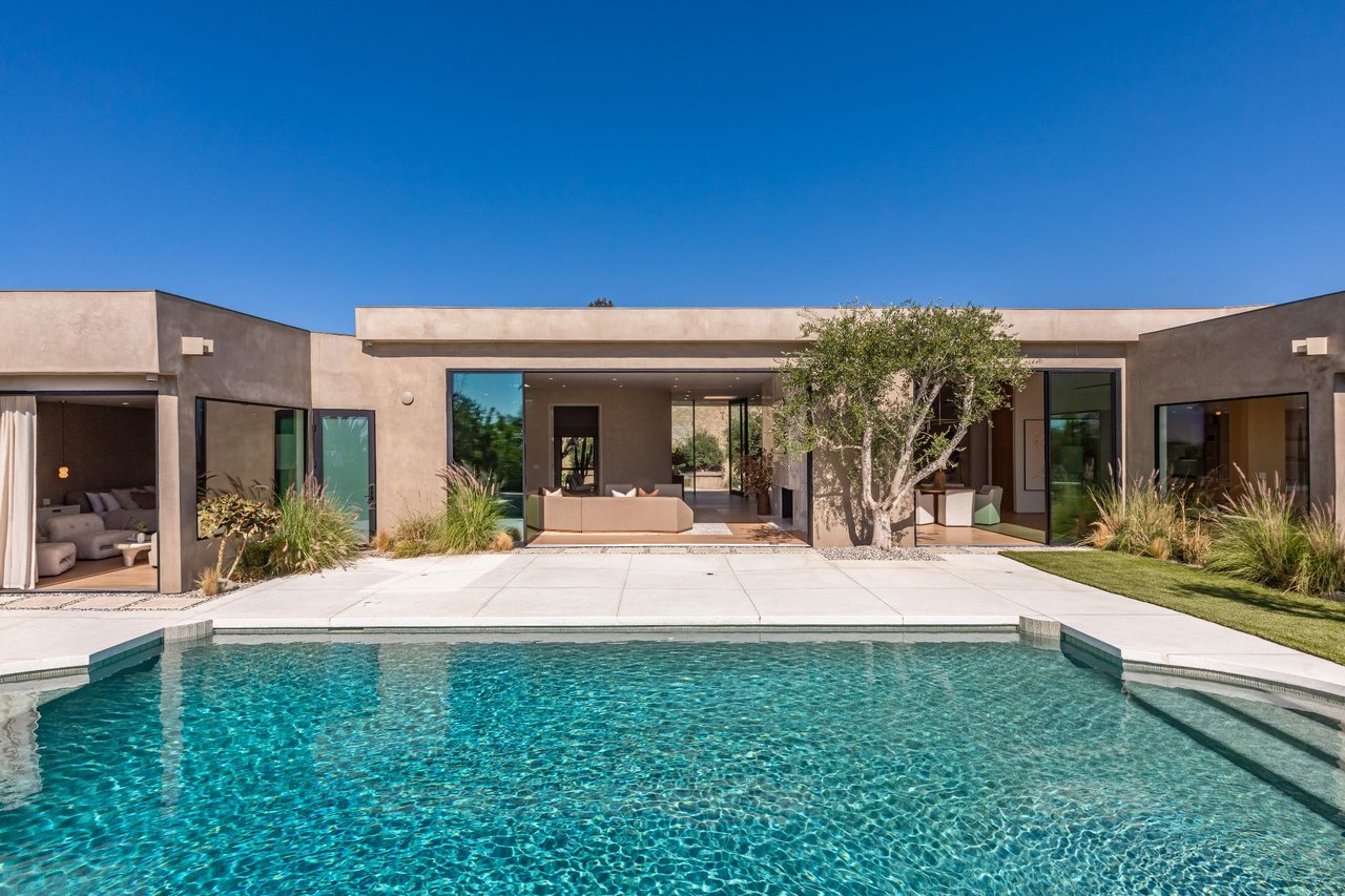 1705 Carla Ridge, Beverly Hills