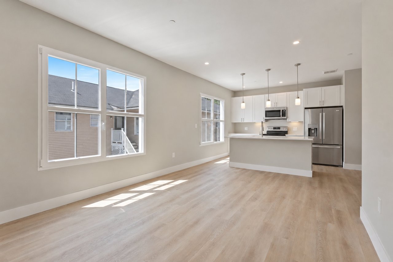 298 Main Street, 2H