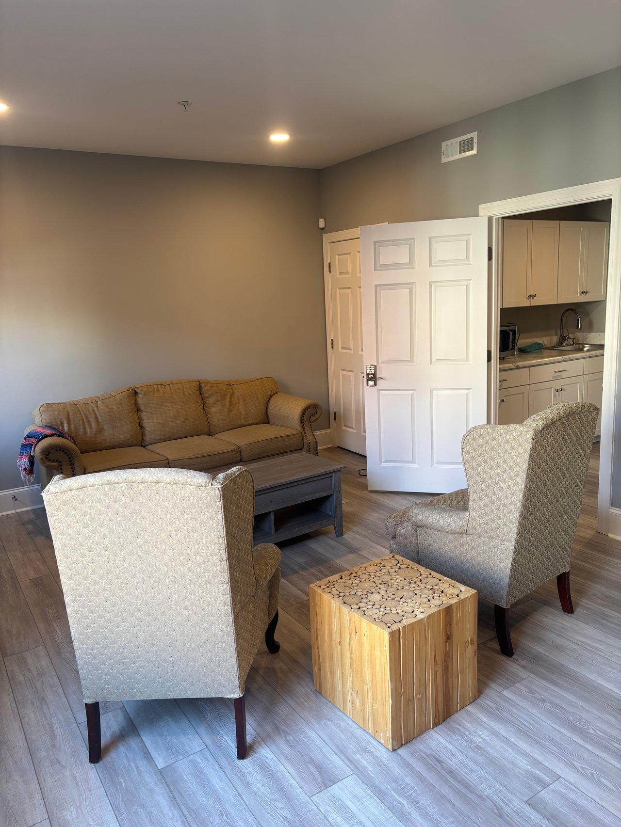 321 Billingsly Court