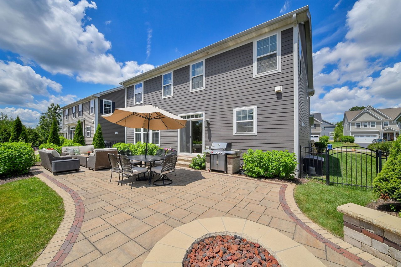 570 Amy Ln Wheaton IL | New Listing in Wheaton Real Estate | Joe Soto