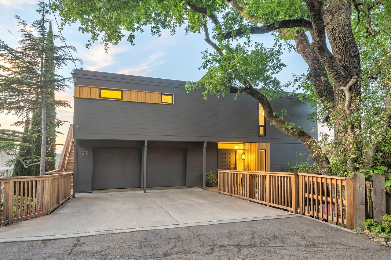 25 Grove ST
