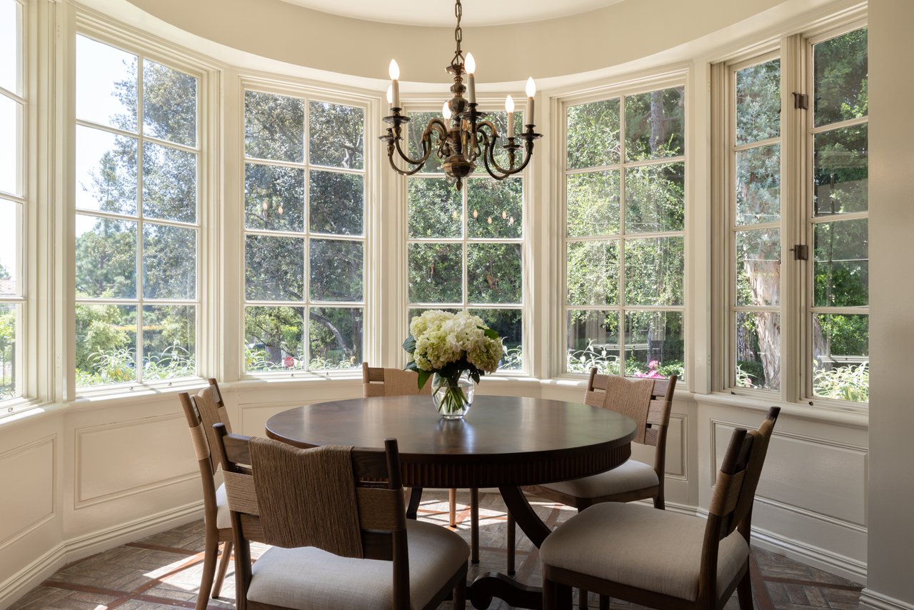 1025 N Crescent Dr, Beverly Hills