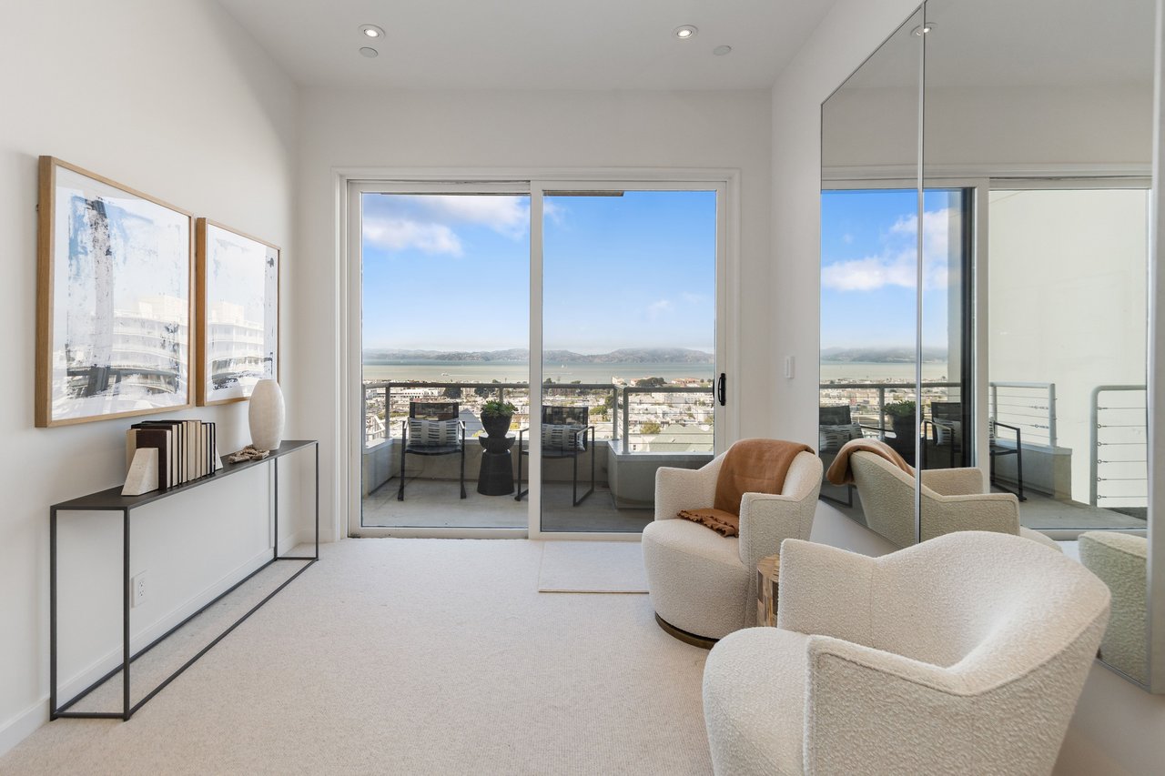 Modern Design and Panoramic Bay Views