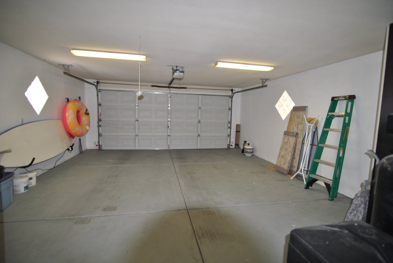 1835 Emerald Dr