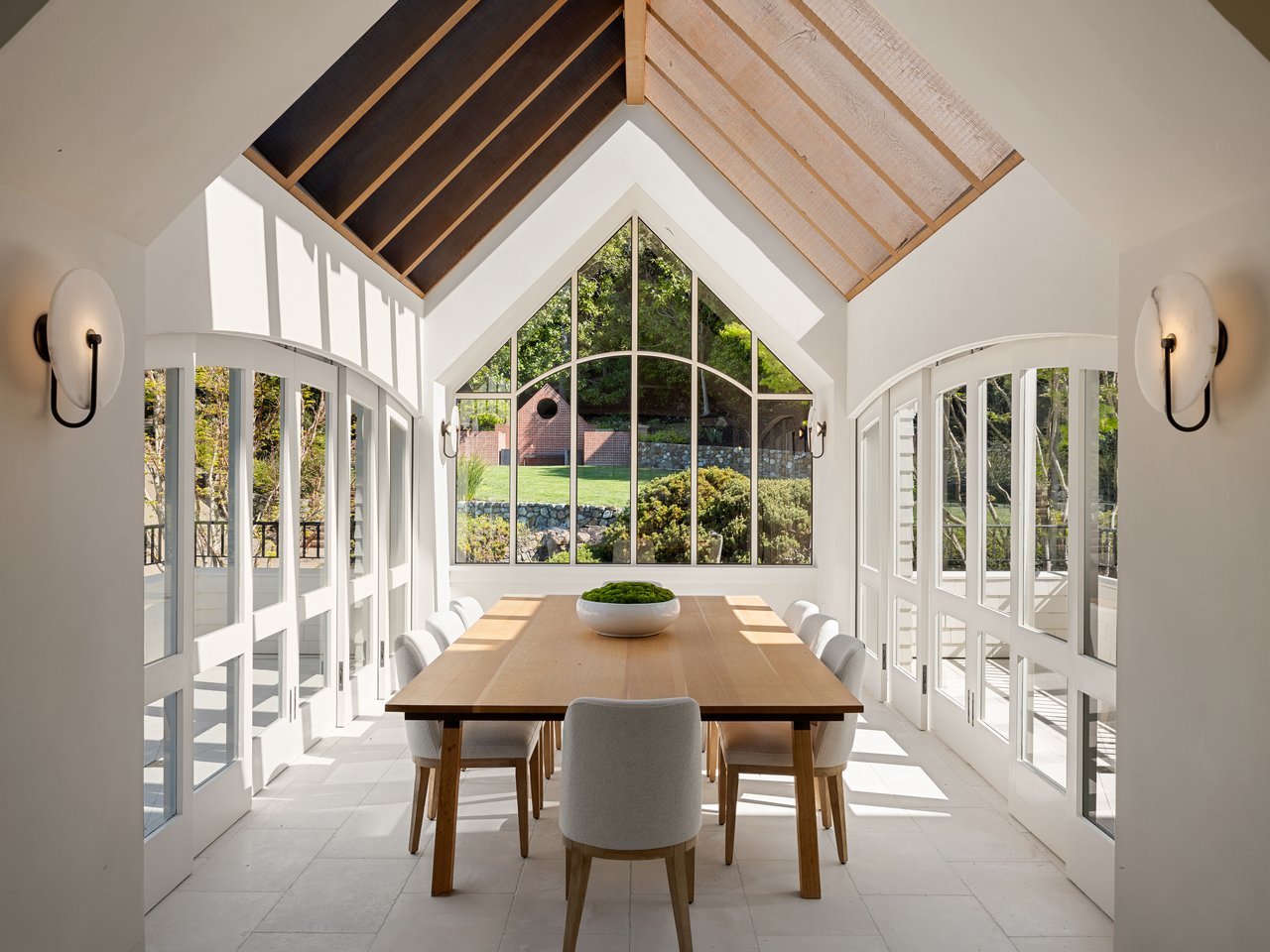 The Extraordinary Round Hill Estate