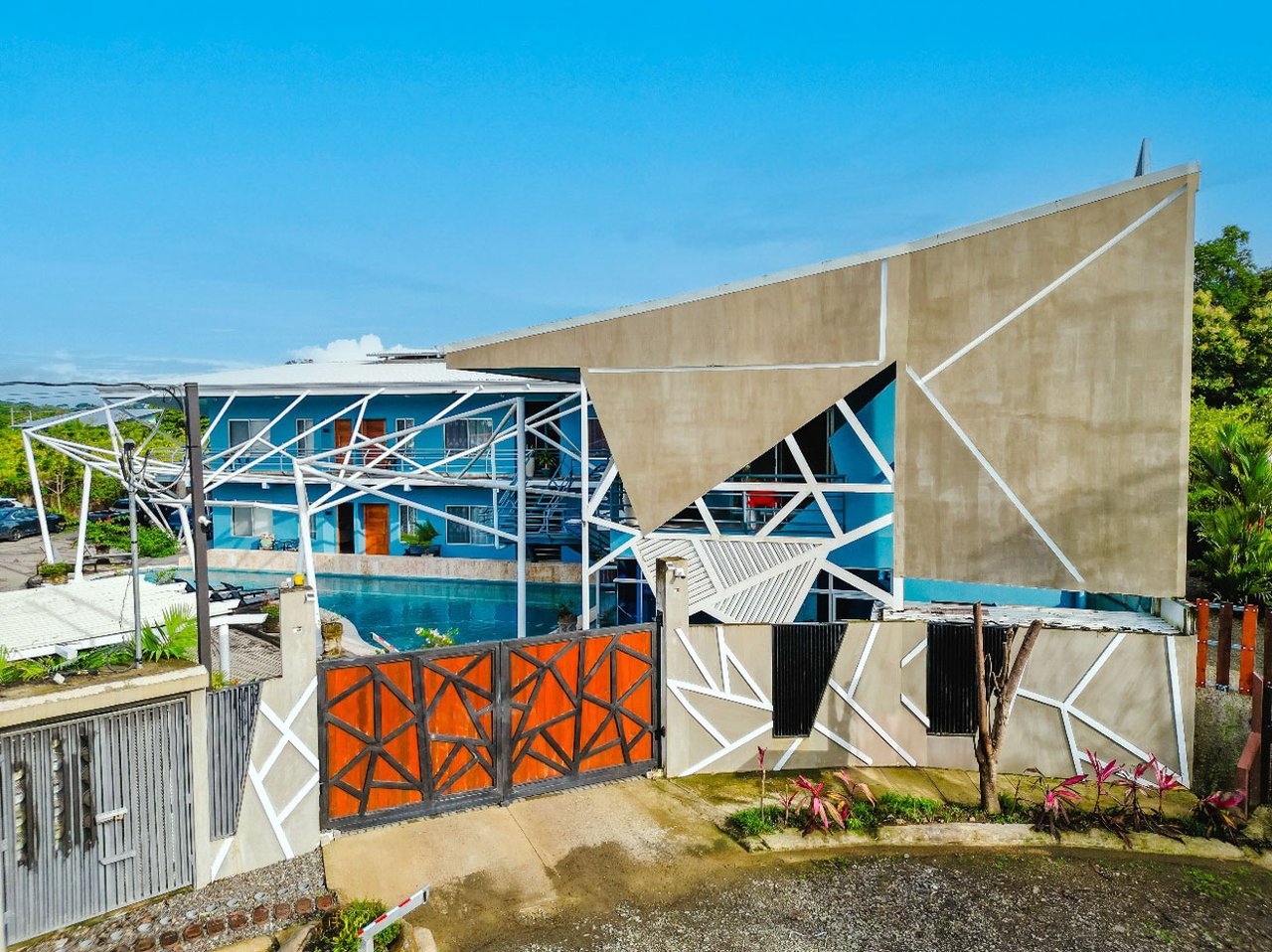 Resort-Hotel for Sale in Uvita – 12 Two-Bedroom Apartments & Pool