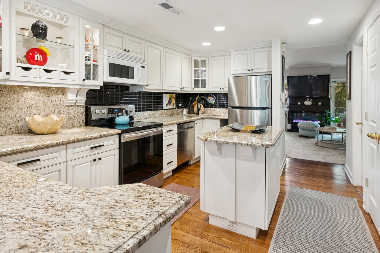 Chicago's Best Opportunity in  OLD TOWN