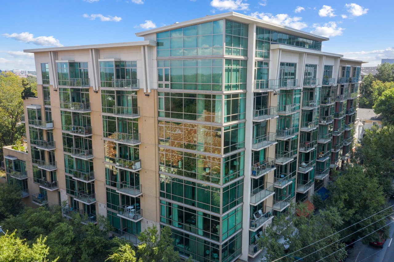 905 Juniper Street NE Unit 704