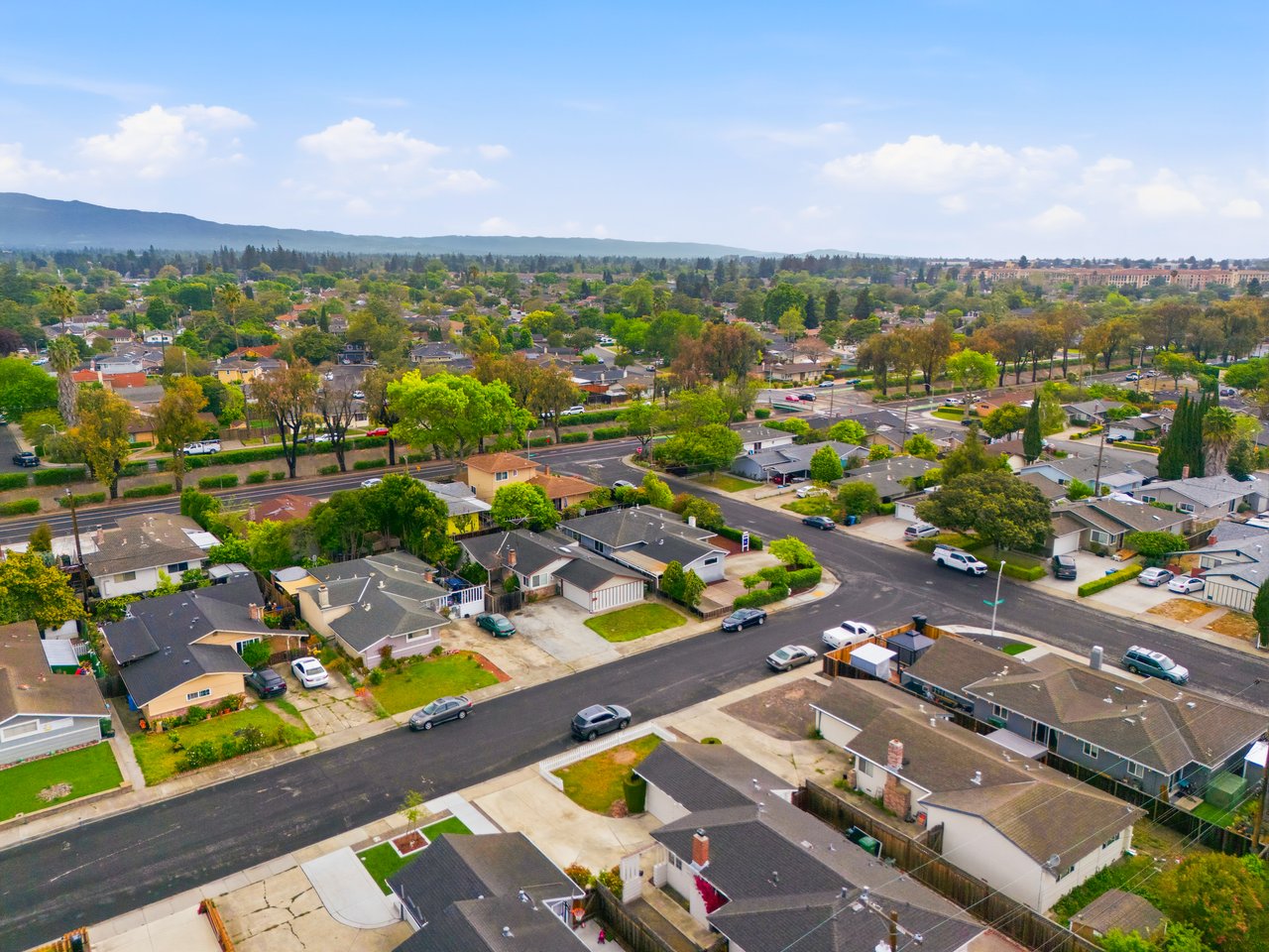 3240 Santa Maria Avenue