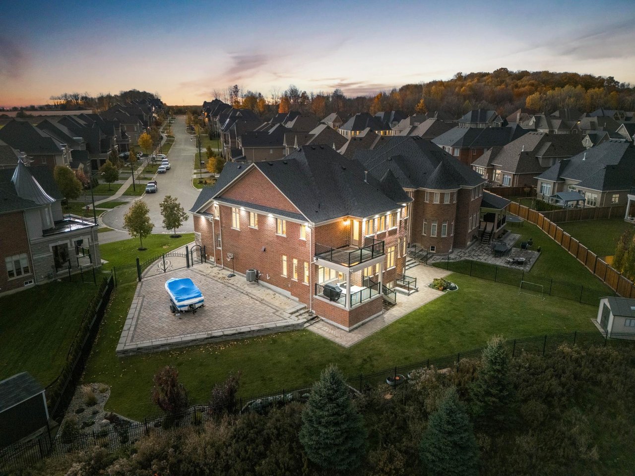 12 Albert Hill Court