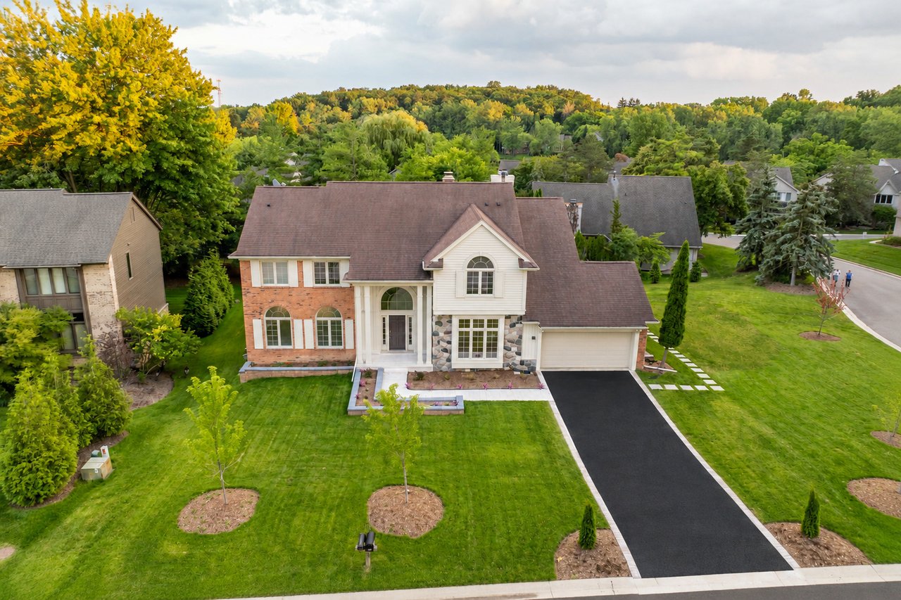 4802 Panorama Circle