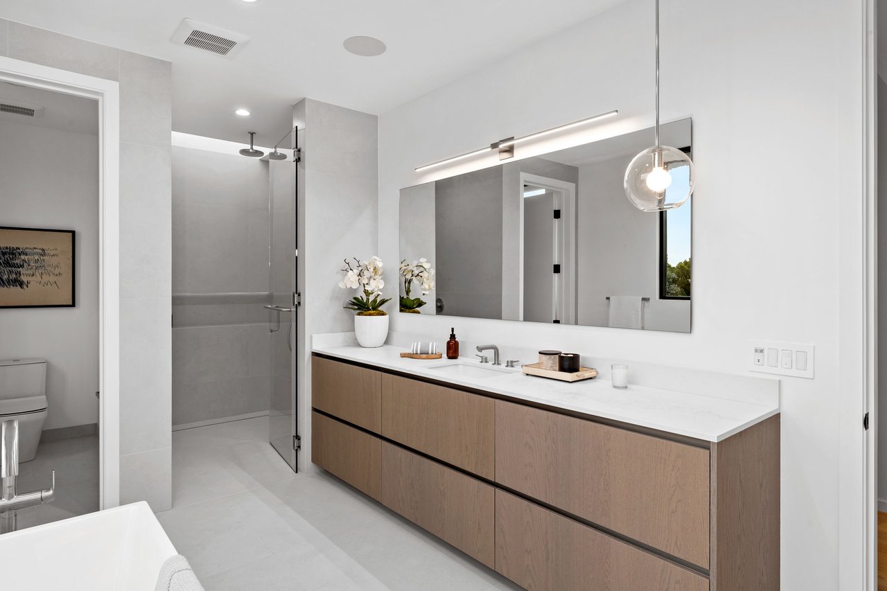 3041 Mountain View