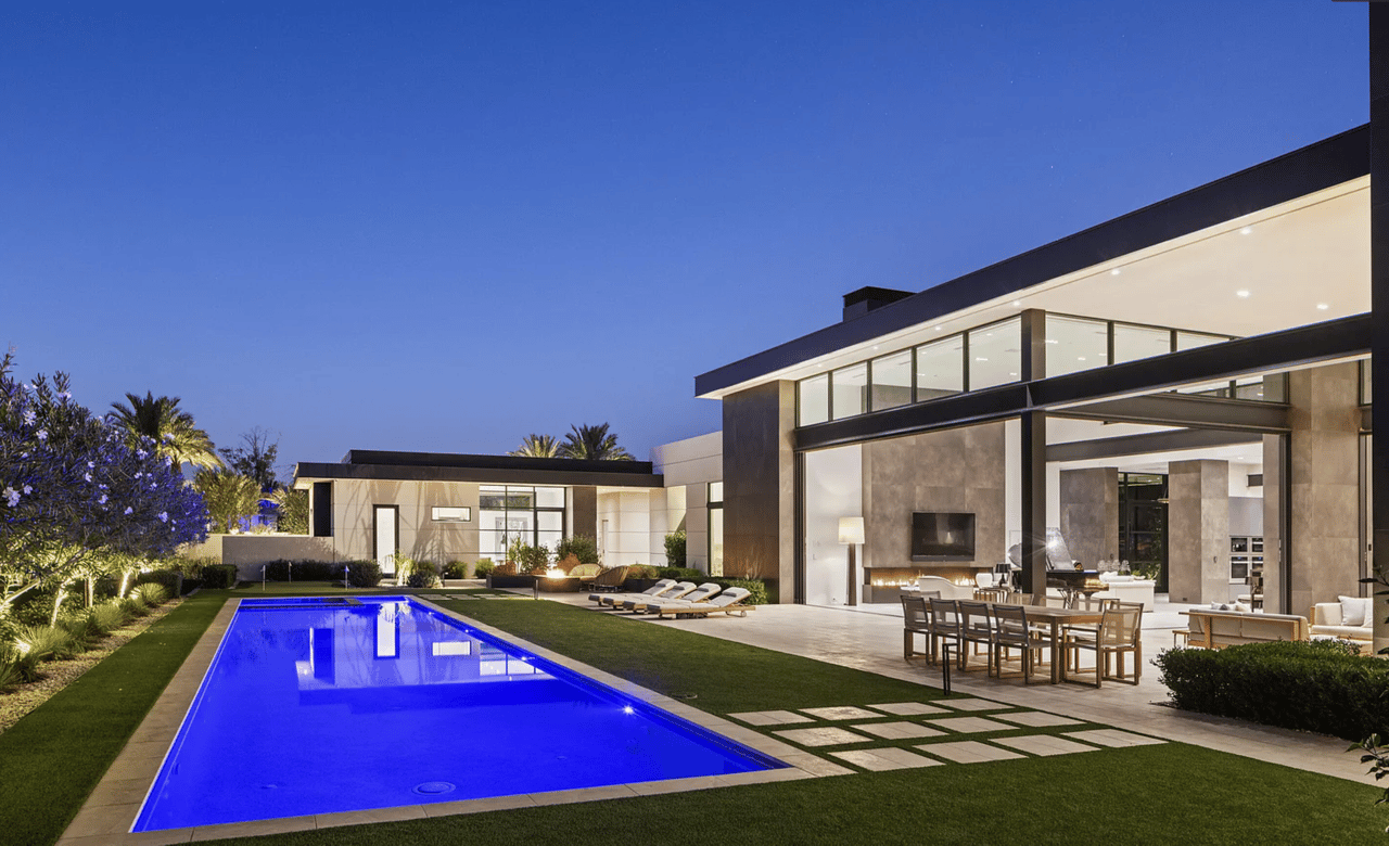 Luxury modern estate with resort like backyard in Paradise Valley Arizona