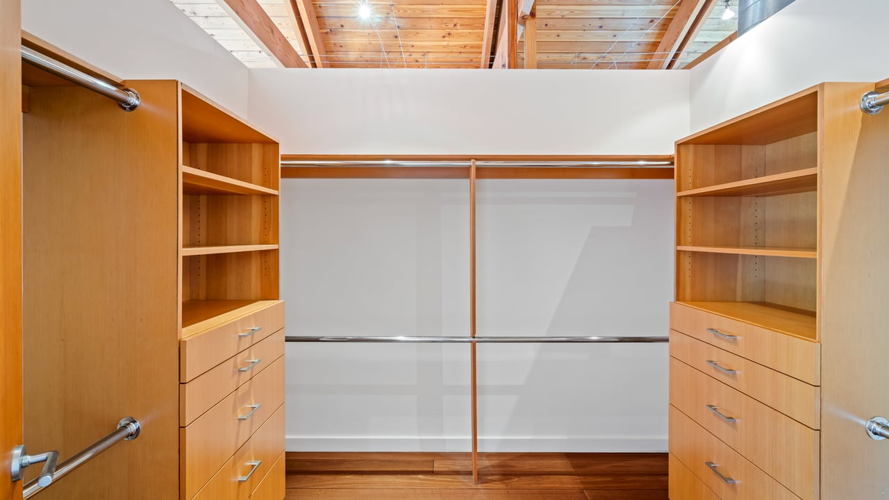 Leslie Creek Retreat