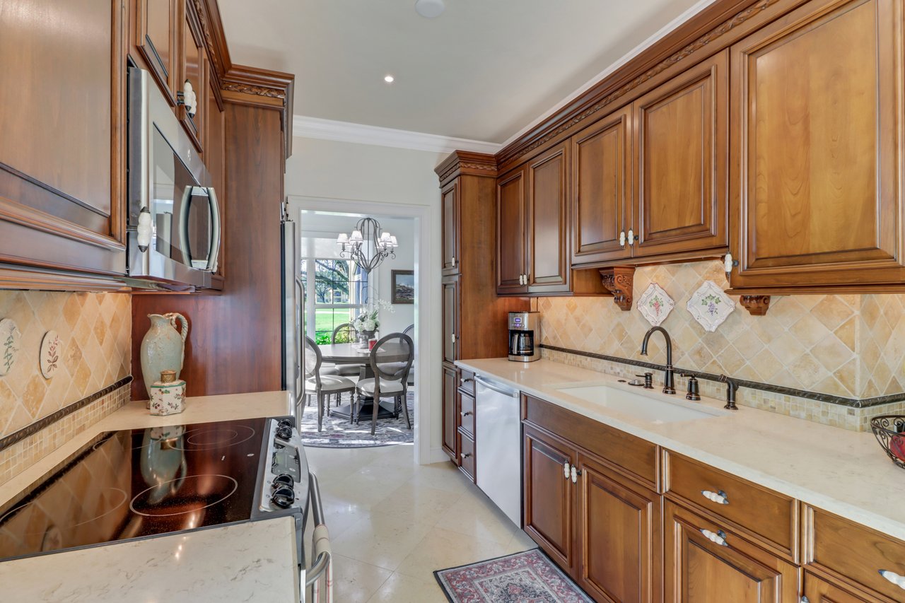 97 Silver Oaks CIR # 2101