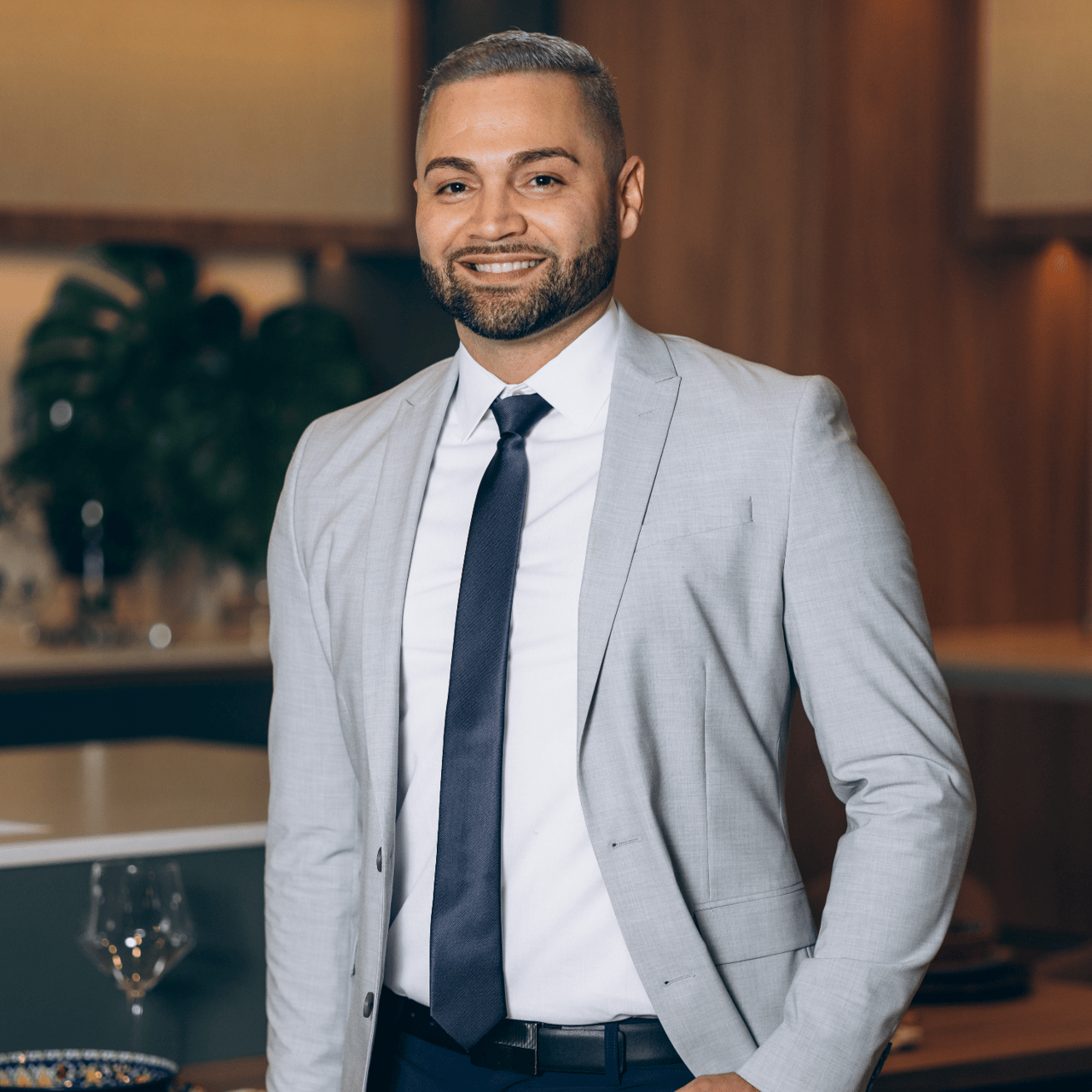 Angel Quirindongo Orlando, FL Real Estate Agent Headshot