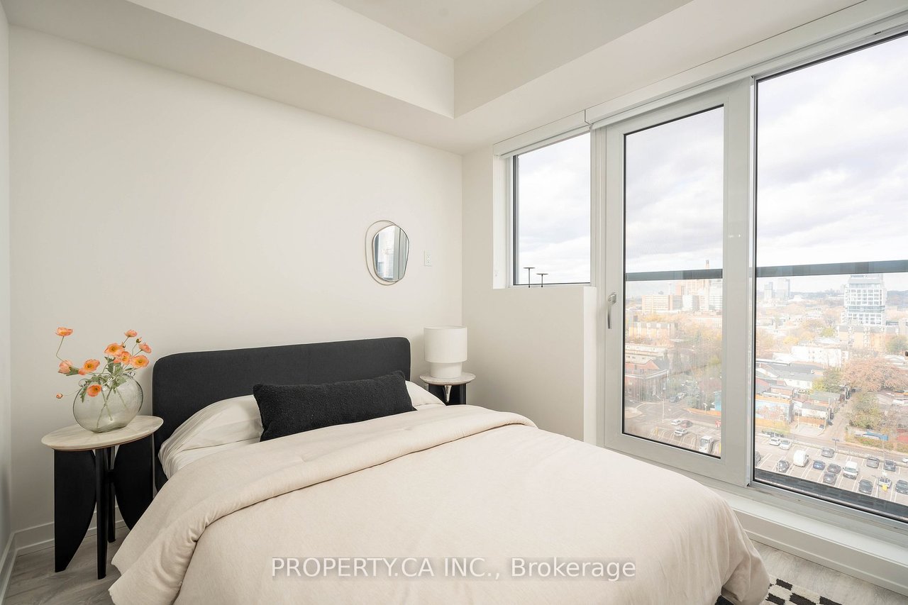 LUXURY LIVING AT RUSH CONDOS 