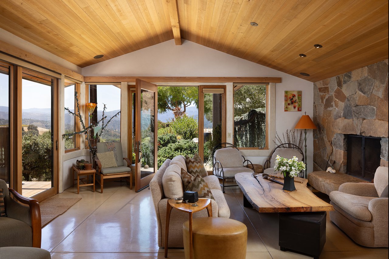 Private Hilltop Sanctuary