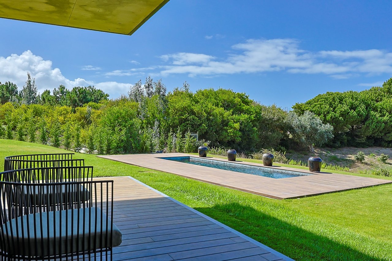 Japanese-Inspired Villa in Bom Sucesso Resort, Óbidos