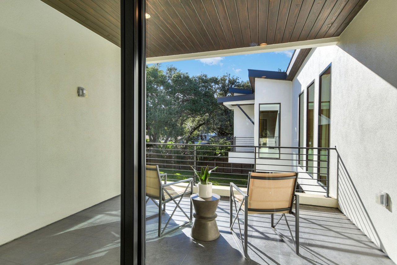 Reveille Modern