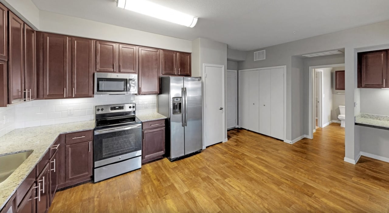 Wonderful 1/1 living south of Austin downtown