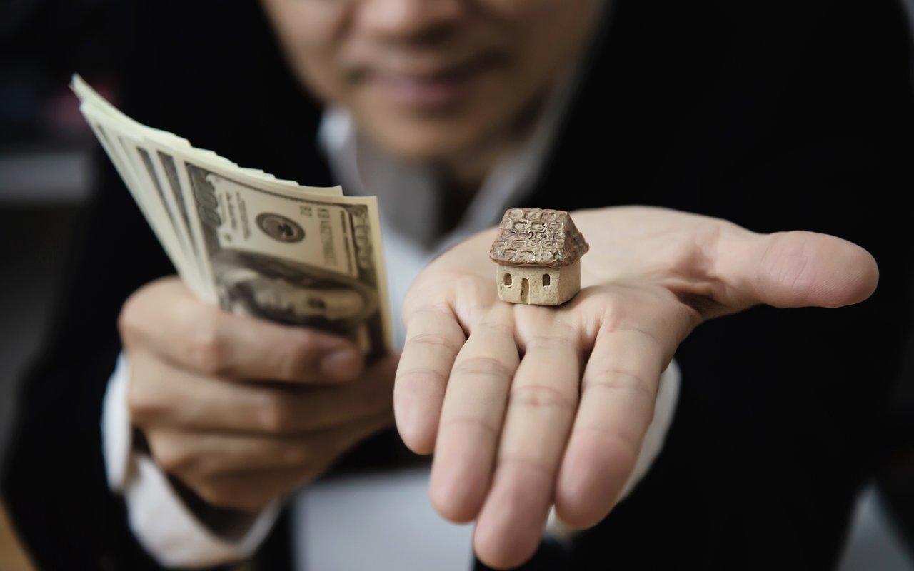 How the Gap Between Asking Price and Accepted Price Is Widening in 2026 — and How Jack Costigan Controls Negotiation Leverage