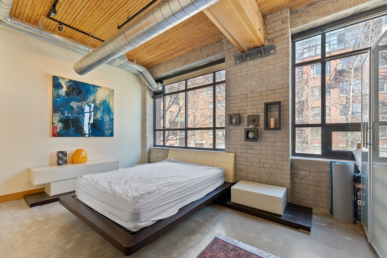 68 Broadview Ave S Unit: 203
