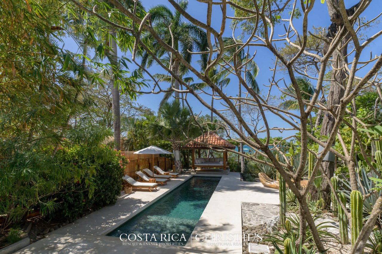 Villa Serena – Oceanfront Luxury Villa 