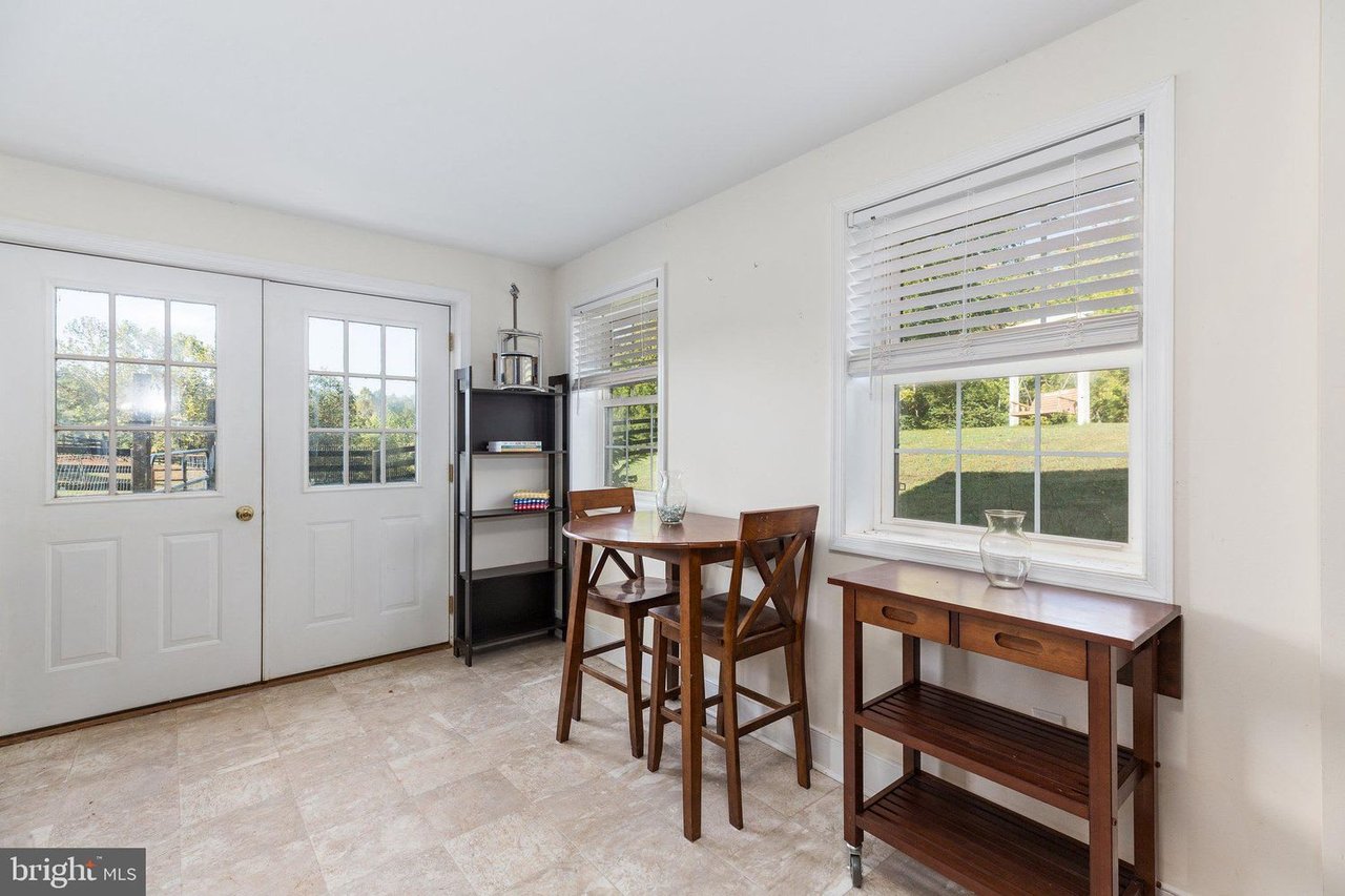 10623 Gravel Rd