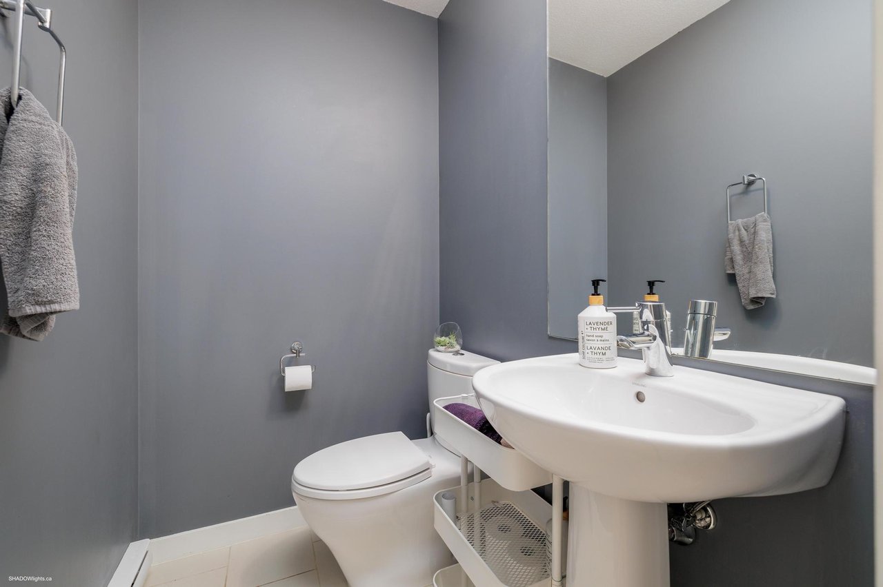 54-10489 Delsom Cres