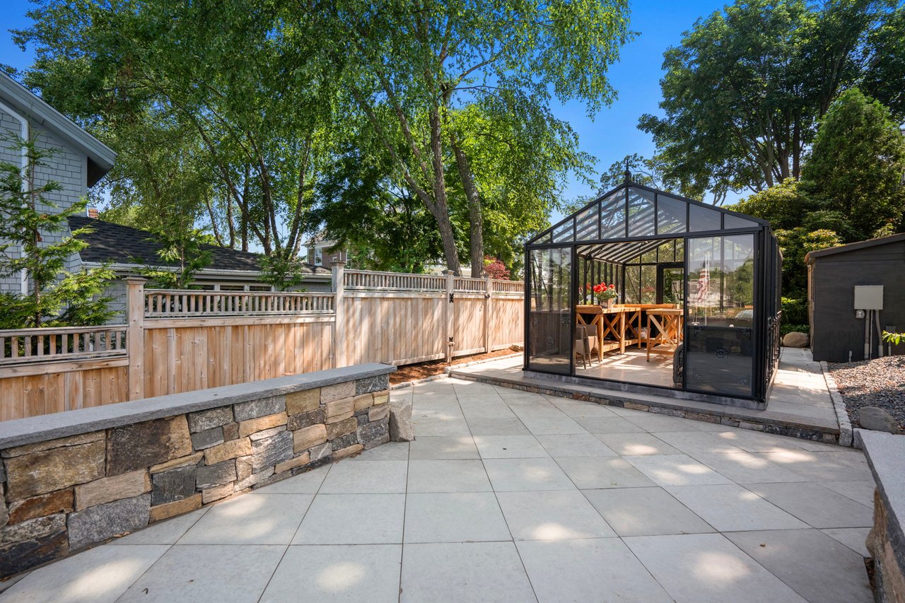 25 Seaview Avenue